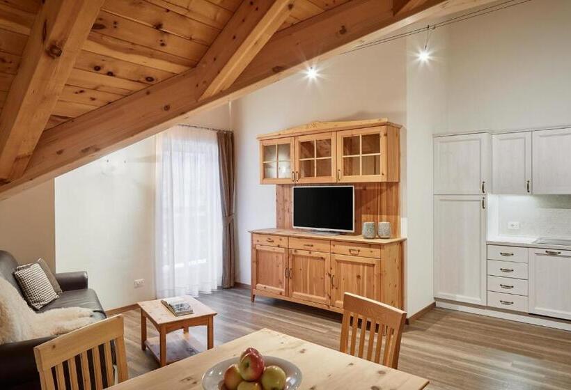 آپارتمان 2 خوابه, Residence Baron