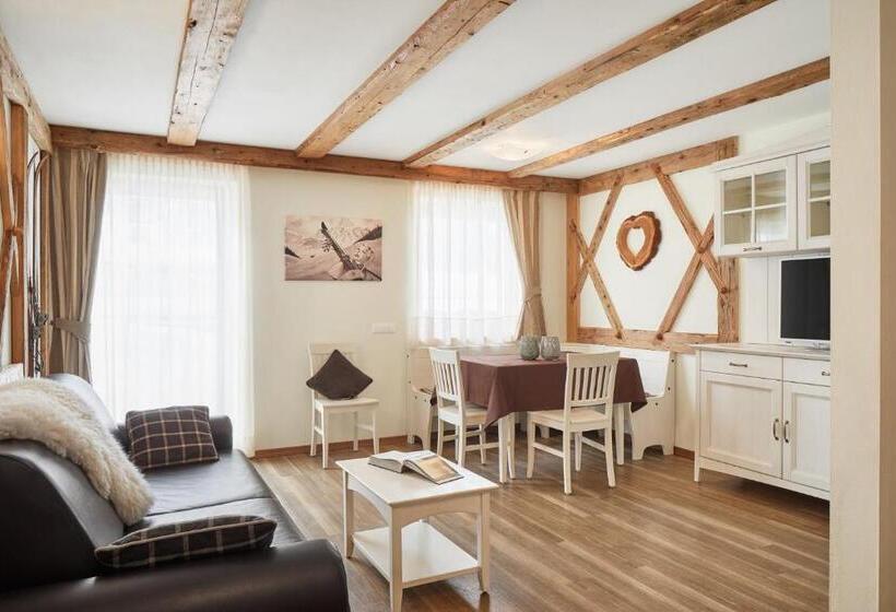 آپارتمان 2 خوابه, Residence Baron