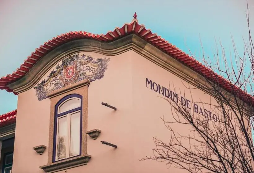 １ベッドルームハウス, Estação Ferroviária De Mondim De Basto