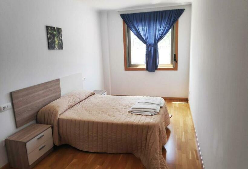 带2个卧室的公寓, Apartamentos Ares 3000