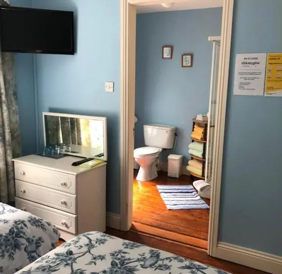 ファミリールーム, Fitzgerald S Farmhouse Accommodation V94 Yy47