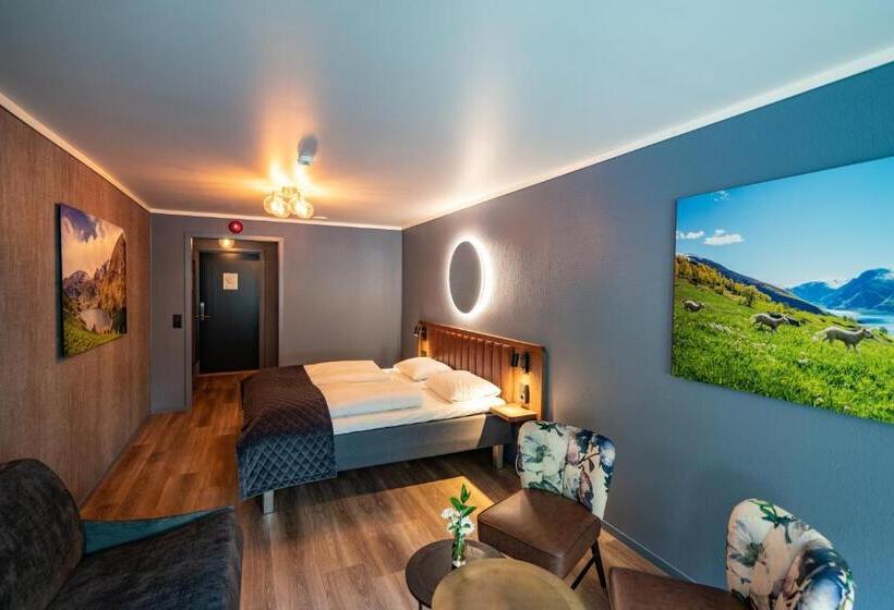 패밀리 룸, Aurlandsfjord