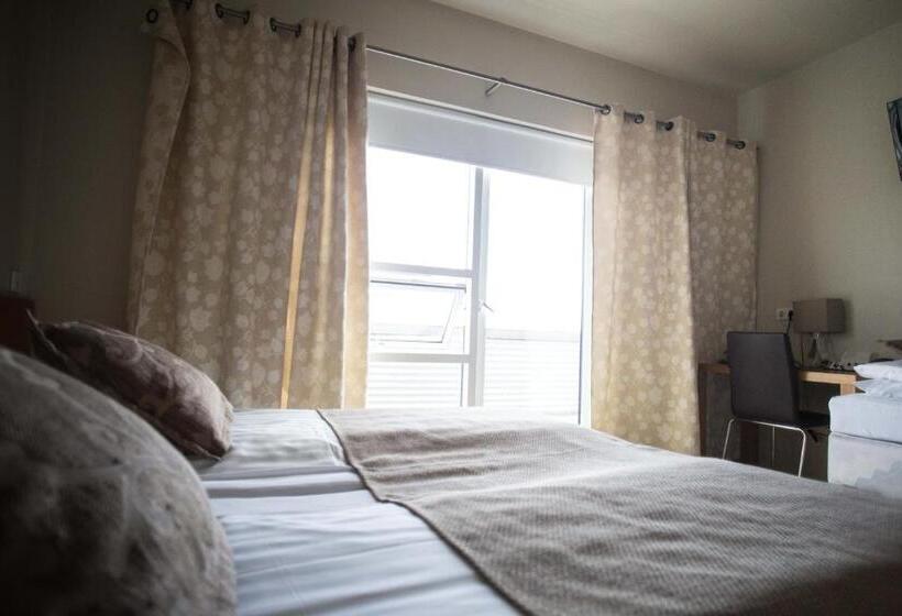 اتاق استاندارد, Laki