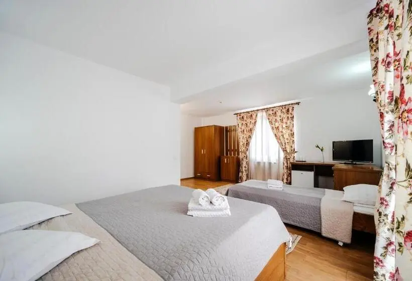 اتاق استاندارد سه نفره, Pension Valeria