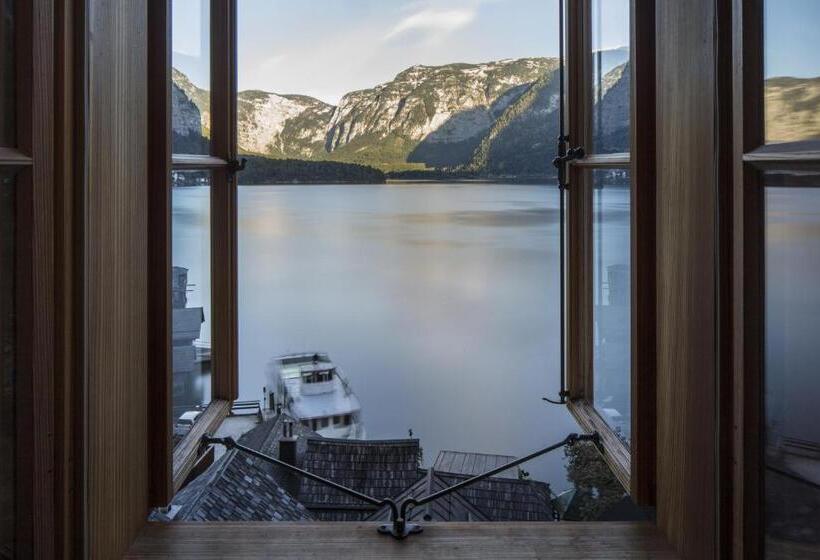 Superior suite with lake view, Hallstatt Hideaway Adults Only