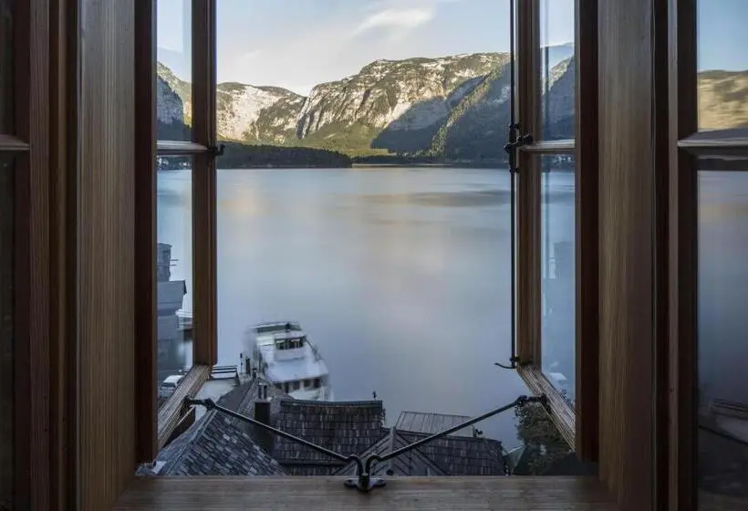 Superior suite with lake view, Hallstatt Hideaway  Adults Only