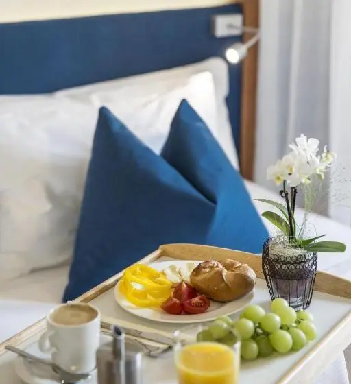 Superior suite with lake view, Hallstatt Hideaway  Adults Only