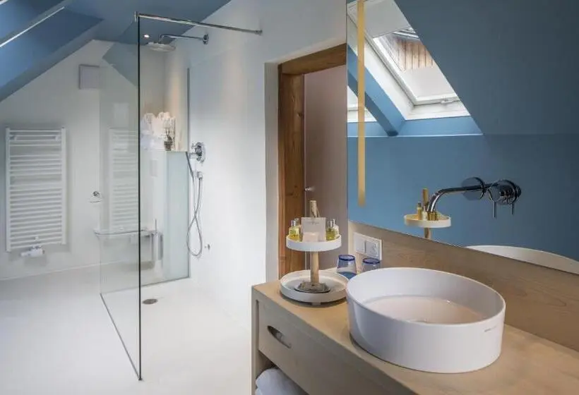 Superior suite with lake view, Hallstatt Hideaway  Adults Only