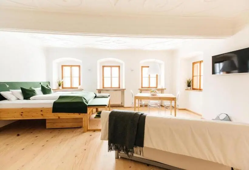 ロイヤルスイート, Hallstatt Hideaway  Adults Only