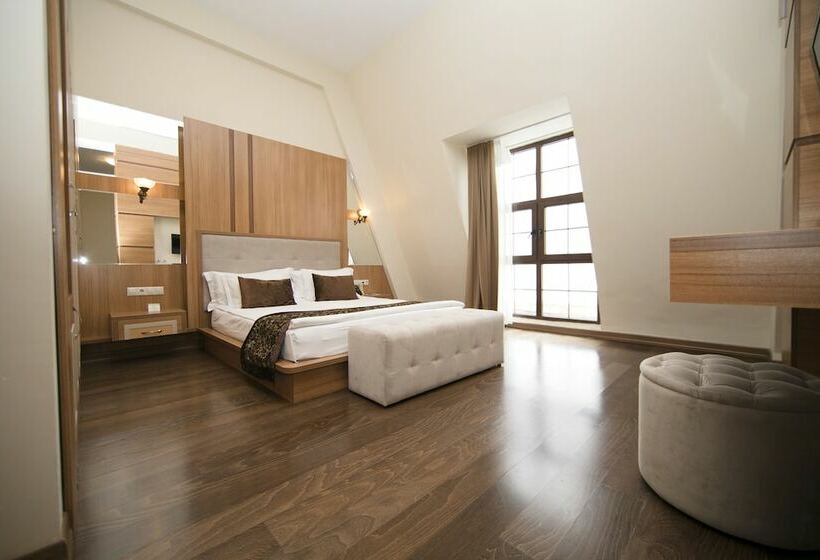 سوییت لوکس, Marxal Resort & Spa