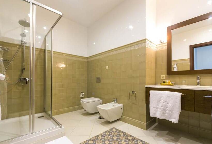 سوییت لوکس, Marxal Resort & Spa