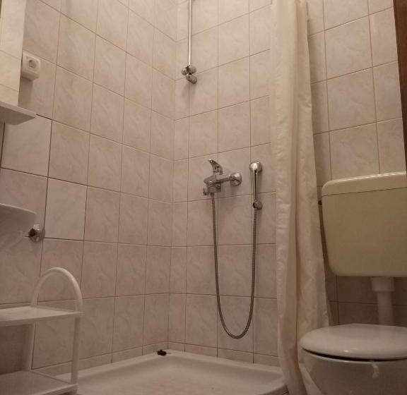 Standard Single Room, Guest House Regina Mundi