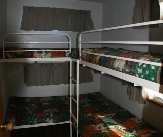 小室, Sea Vu Caravan Park