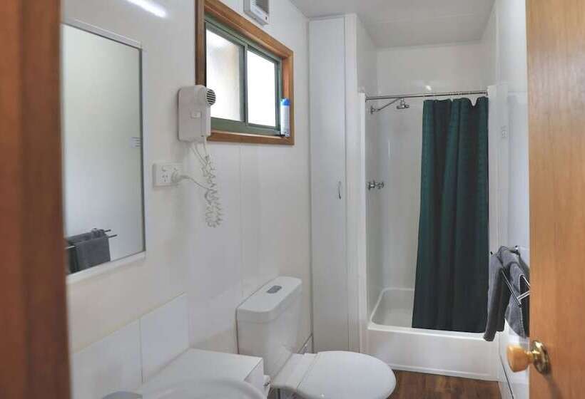 小室, Sea Vu Caravan Park