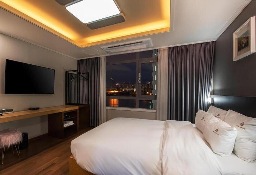 غرفة قياسية ذات إطلالة, Central Park Hotel Busan