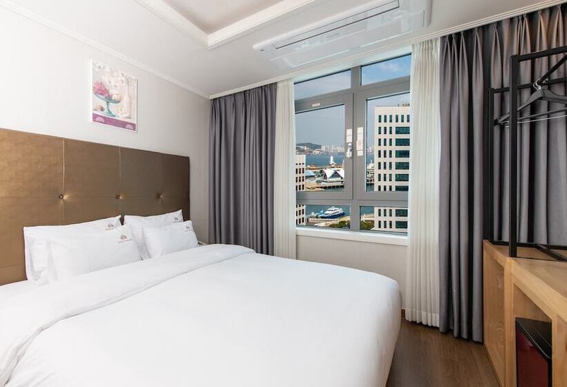 غرفة ديلوكس رباعية, Central Park Hotel Busan
