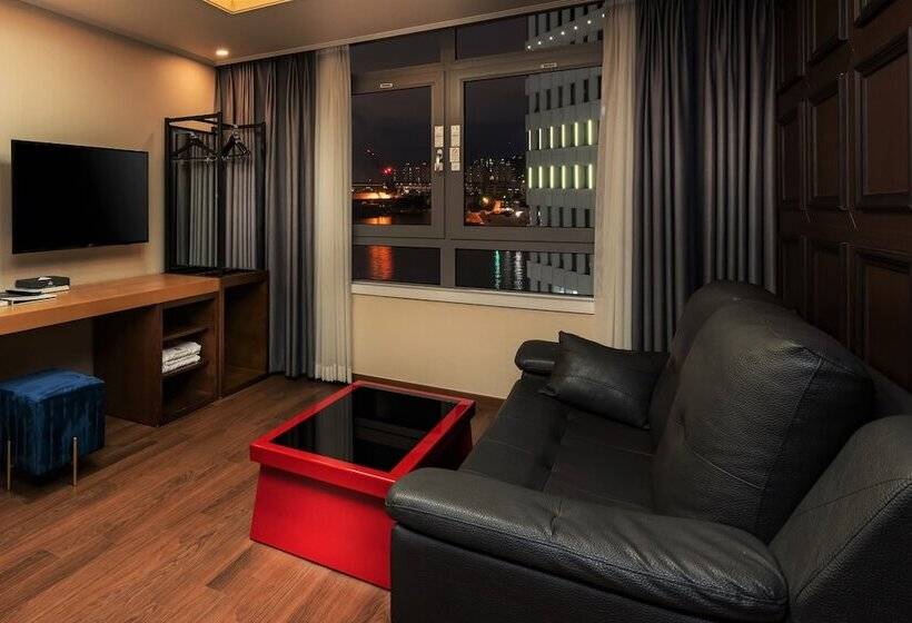 جناح عائلي, Central Park Hotel Busan