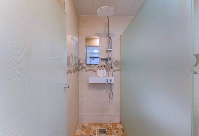 غرفة ديلوكس رباعية, Central Park Hotel Busan