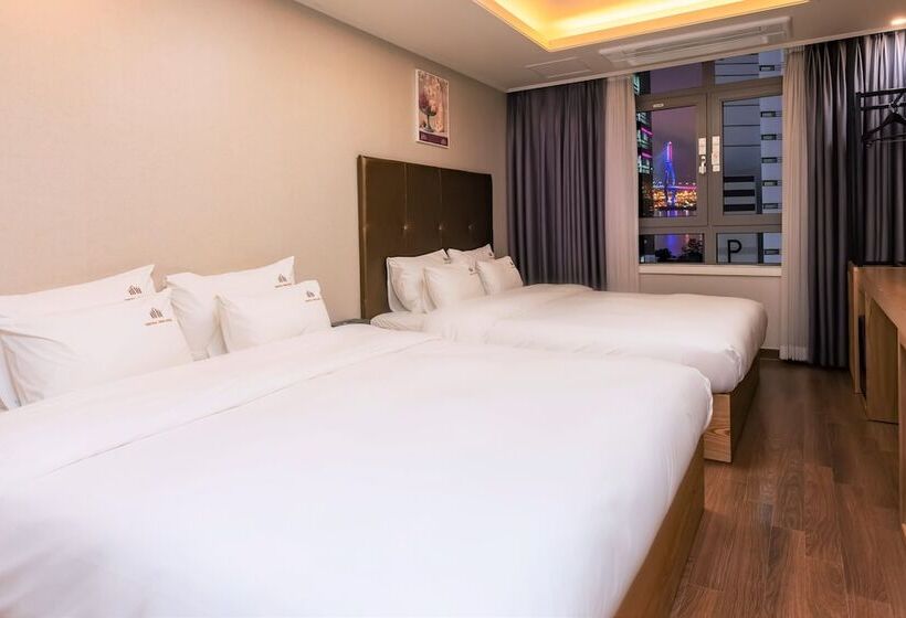 غرفة ديلوكس رباعية, Central Park Hotel Busan