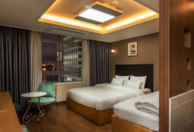 غرفة ديلوكس ذات إطلالة, Central Park Hotel Busan