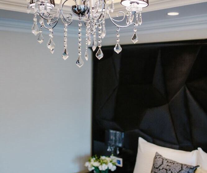 سوییت لوکس, Qbic City