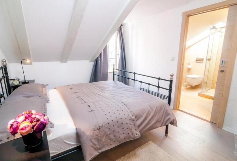 סטודיו דלוקס, Perla Luxury Rooms