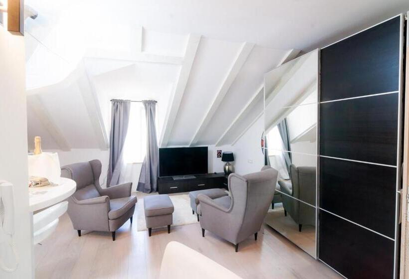 סטודיו דלוקס, Perla Luxury Rooms