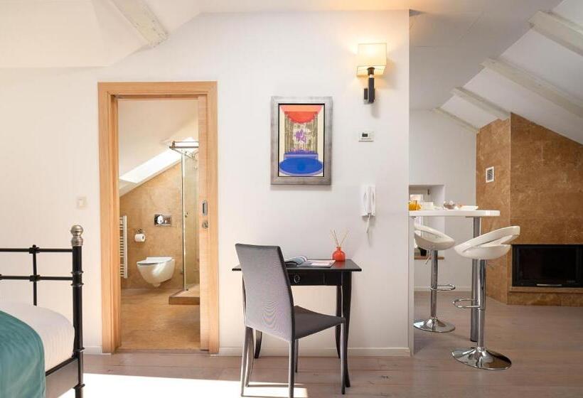 סטודיו דלוקס, Perla Luxury Rooms