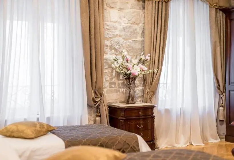 1 Bedroom Penthouse Apartment, Villa Nepos