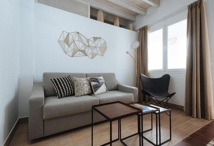سوییت سوپریور, Hommyhome Casa Assle