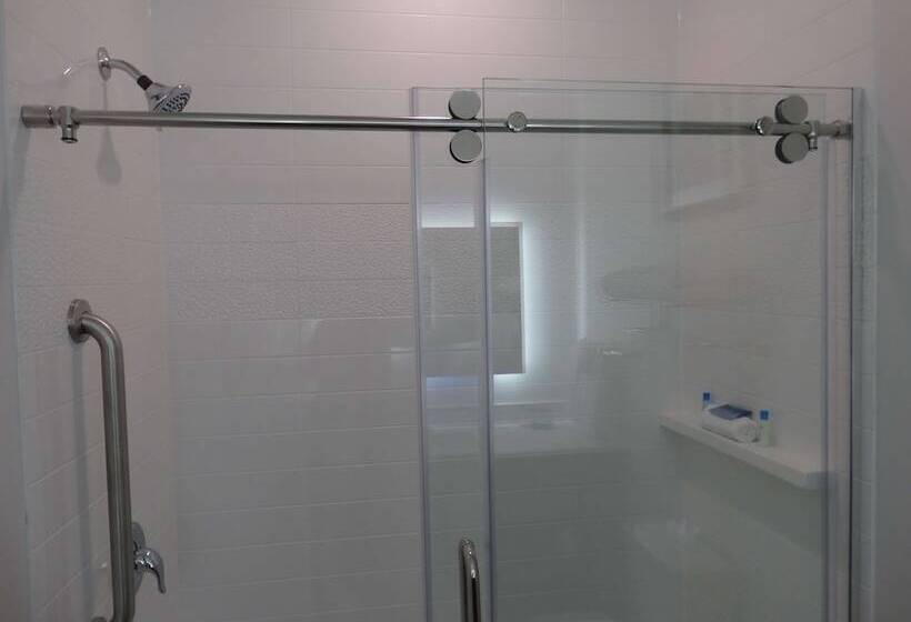 جناح, Best Western Plus New Richmond Inn & Suites