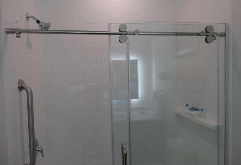 جناح سرير كينج, Best Western Plus New Richmond Inn & Suites