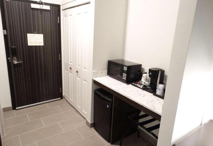 غرفة قياسية سرير كينج, Best Western Plus New Richmond Inn & Suites