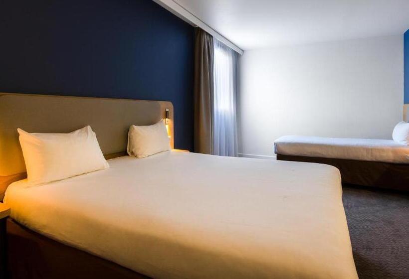 Háromágyas Standard Szoba, Holiday Inn Express Le Havre Centre