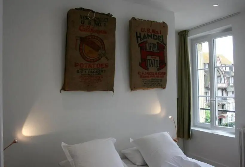 サイドオーシャンビュースタンダードルーム, La Maison De La Plage