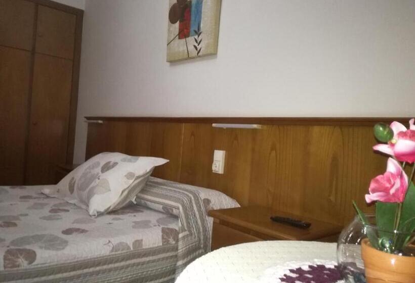 스탠다드 룸, Pensión Los Trillizos