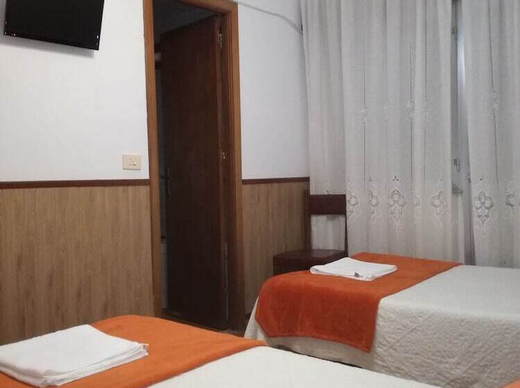 스탠다드 룸, Pensión Los Trillizos