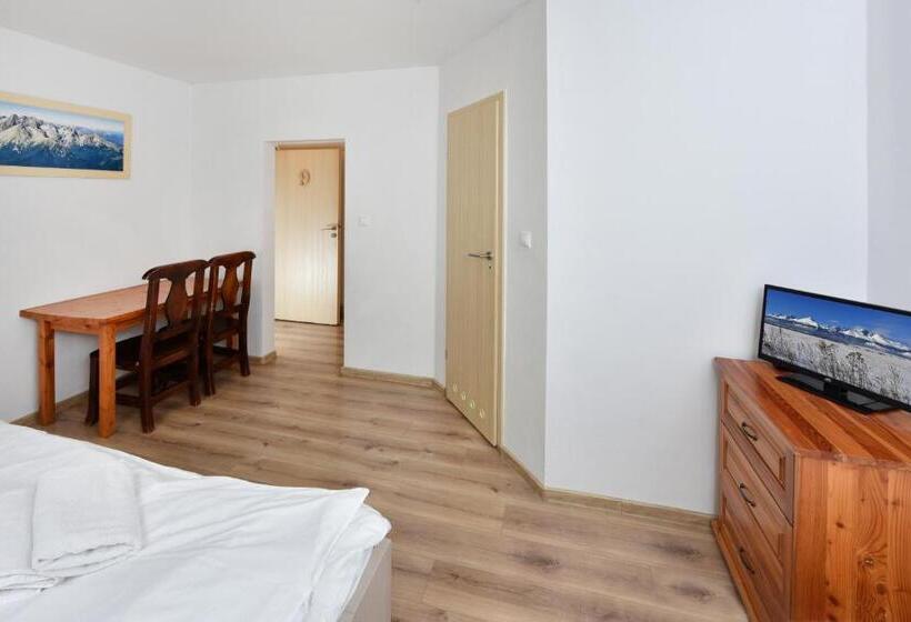 غرفة قياسية ثلاثية, Penzion Crystal