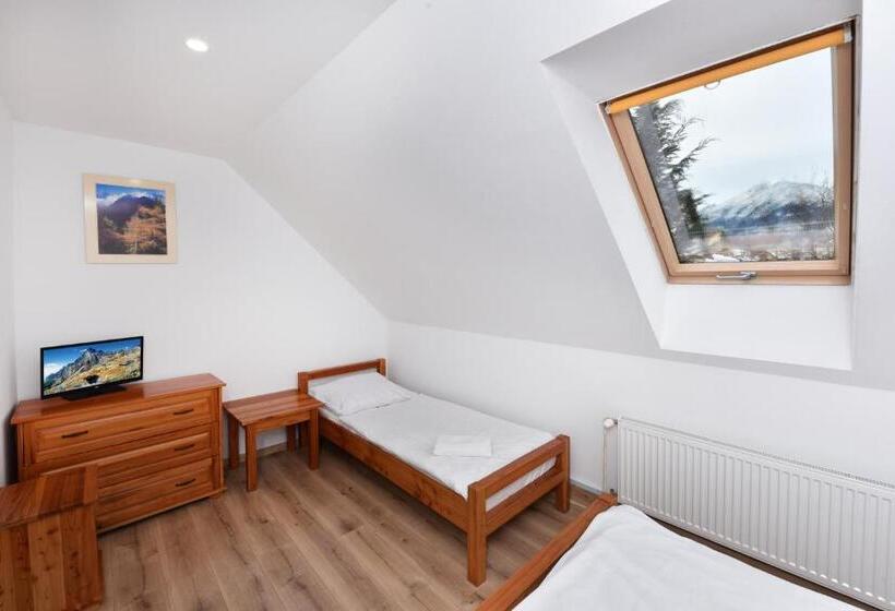 غرفة قياسية ثلاثية, Penzion Crystal