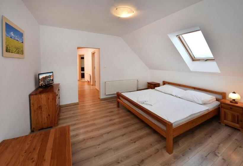 غرفة قياسية رباعية, Penzion Crystal