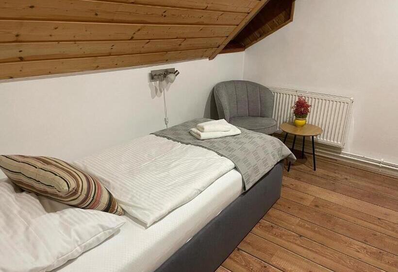 غرفة قياسية فردية, Penzion Crystal