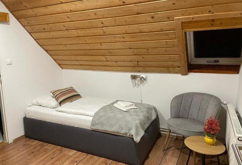 غرفة قياسية فردية, Penzion Crystal