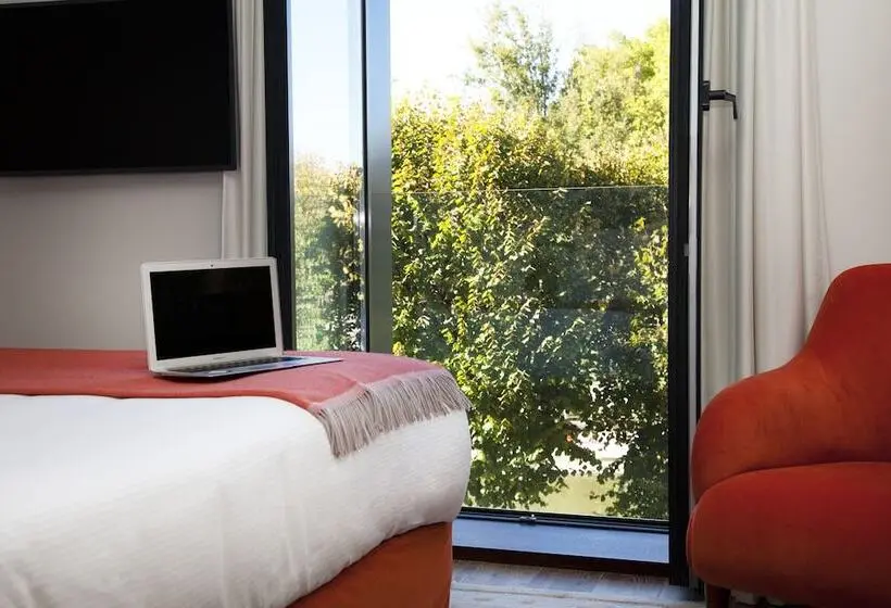 Superior-huone, Relais De Chambord, A Small Luxury Hotels Of The World