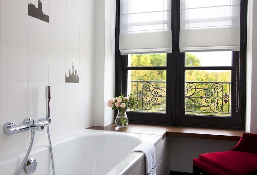 סוויטת ג'וניור, Relais De Chambord, A Small Luxury Hotels Of The World