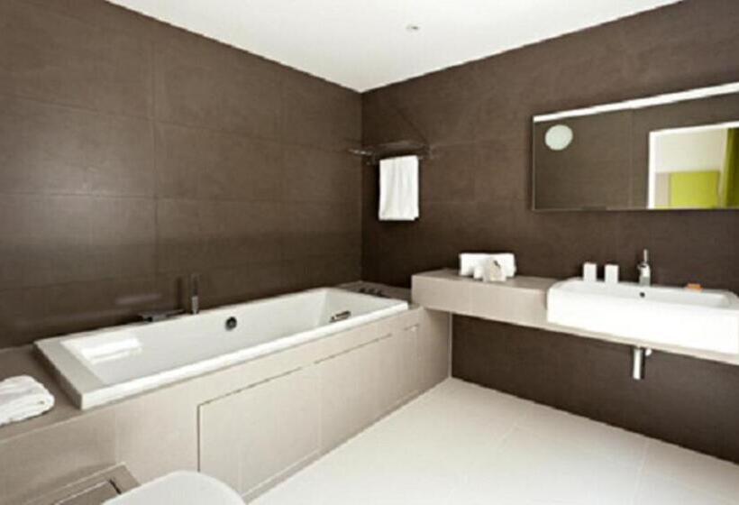 带2个卧室的公寓, Arthur Properties   Montfleury