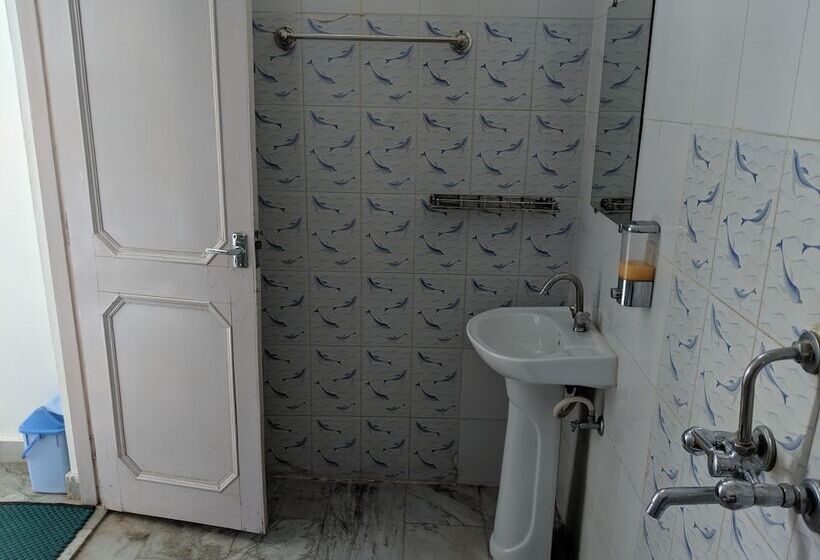 デラックスルーム, Bunk Stay Rishikesh   Hostel