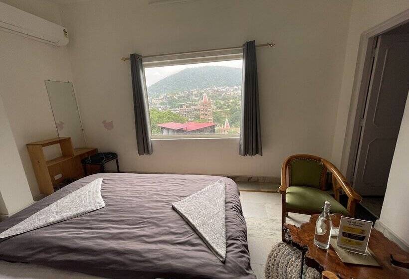 デラックスルーム, Bunk Stay Rishikesh   Hostel