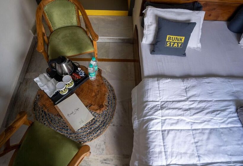 デラックスルーム, Bunk Stay Rishikesh   Hostel