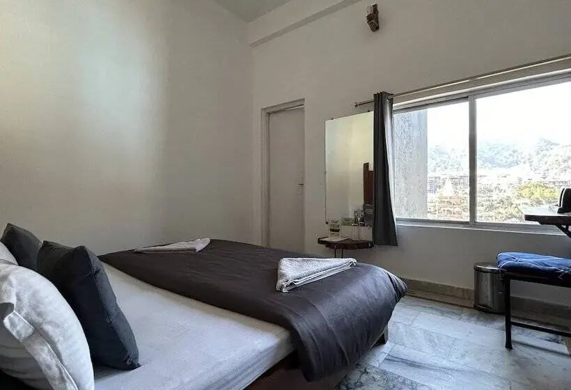 Standaardkamer met Tweepersoonsbed, Bunk Stay Rishikesh   Hostel