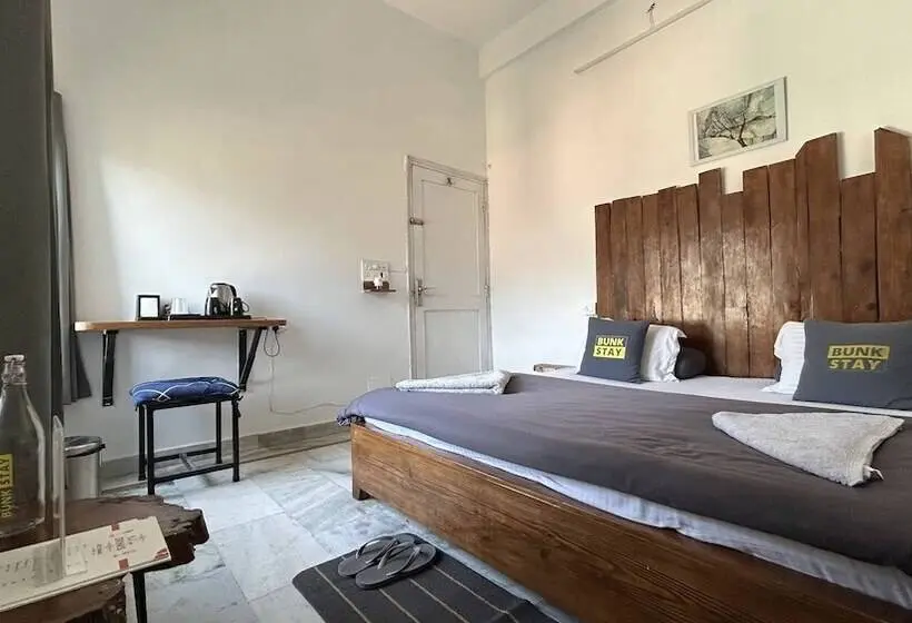 Standaardkamer met Tweepersoonsbed, Bunk Stay Rishikesh   Hostel